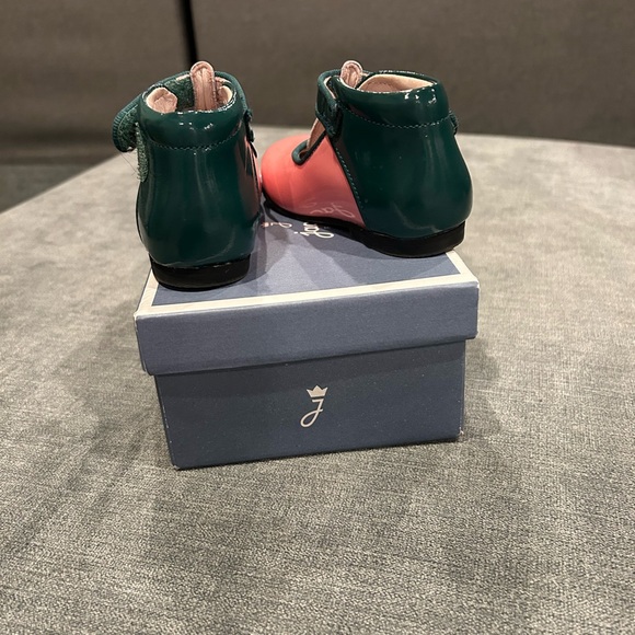 Jacadi Paris - size 20 - T strap Maryjanes - Picture 3 of 7